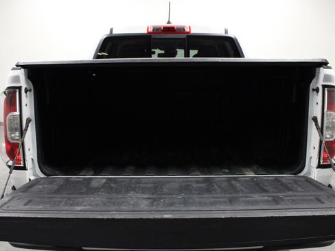 Used 2022 GMC Canyon Denali image 14