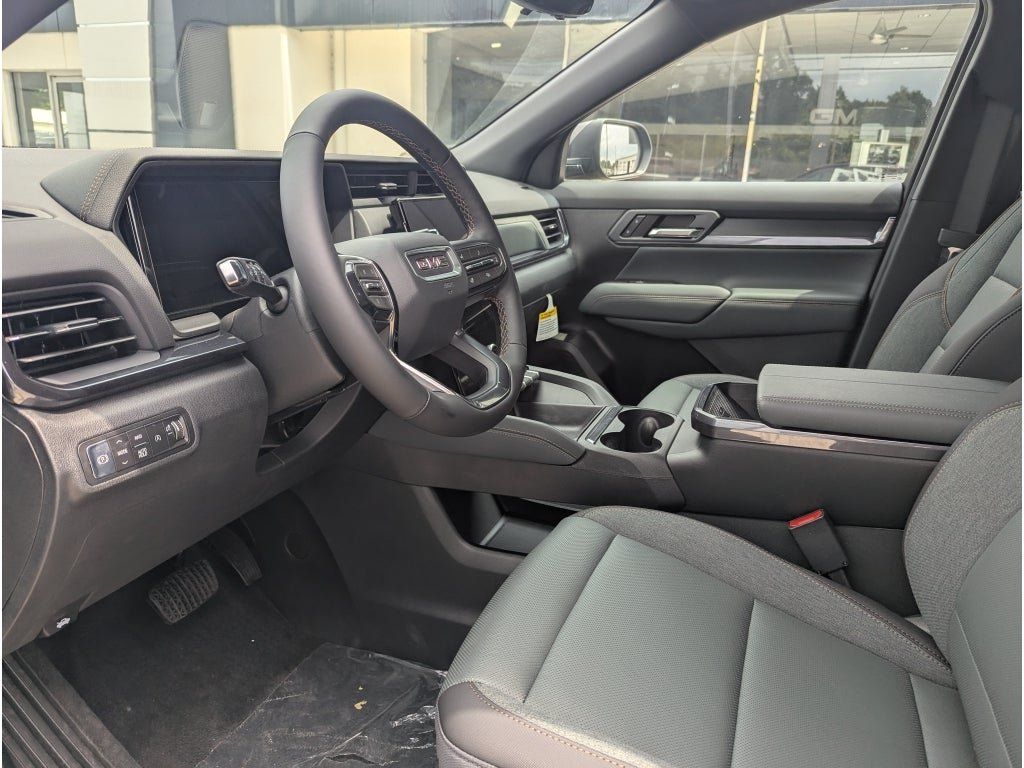New 2026 GMC Terrain AT4 w/ Technology Package II AWD/4WD image 13
