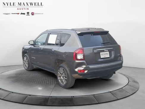 Used 2014 Jeep Compass Latitude image 12