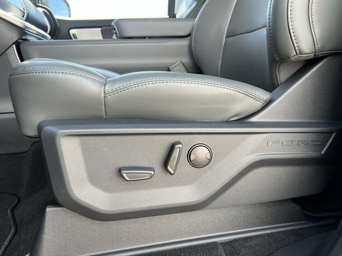 New 2026 Ford Expedition Active RWD image 12