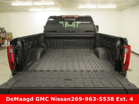 New 2025 GMC Sierra 2500 Denali w/ Technology Package image 5