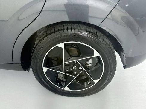 Used 2024 Kia Soul EX FWD image 30