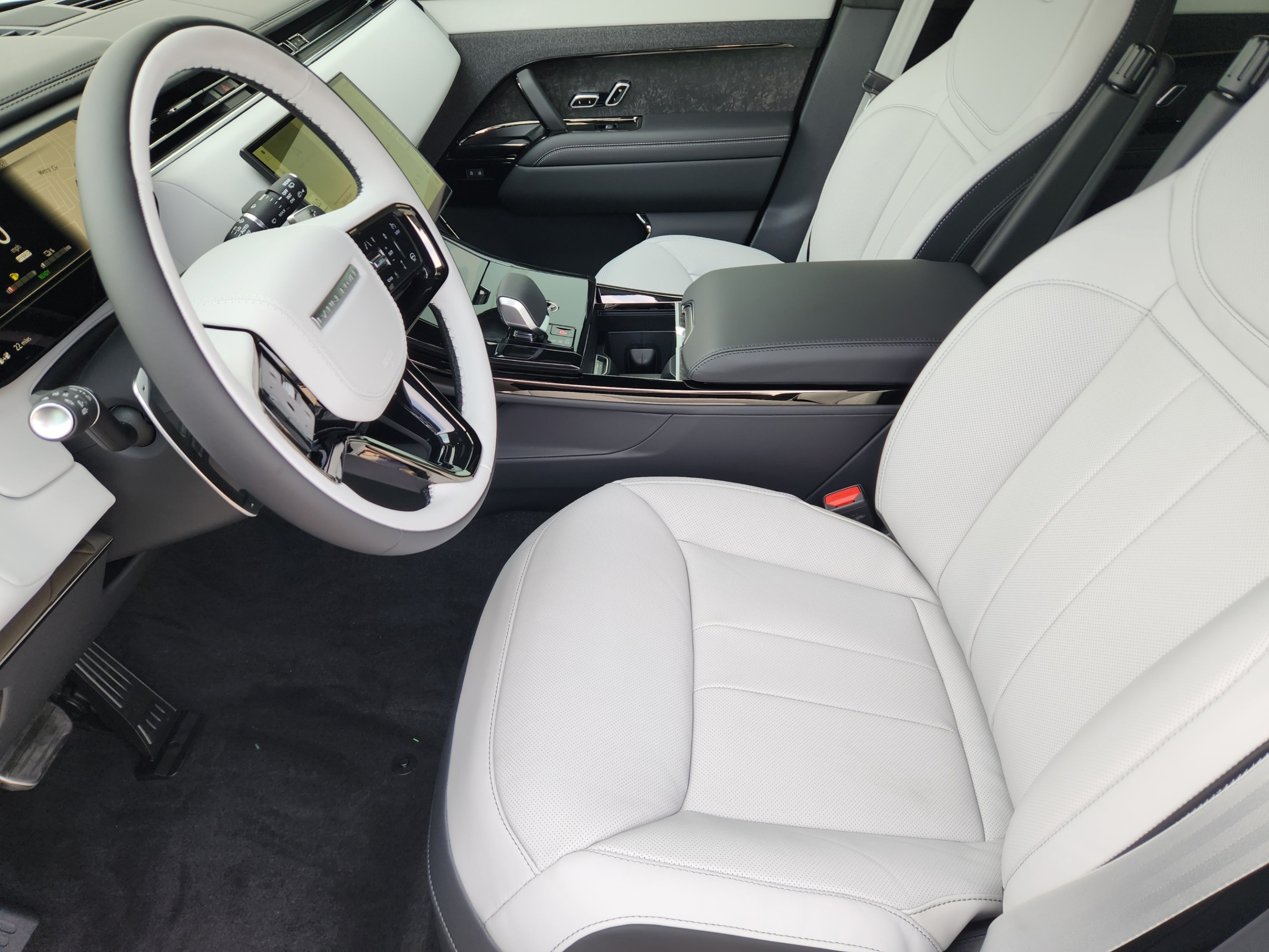New 2027 Land Rover Range Rover Sport Battersea AWD/4WD image 8