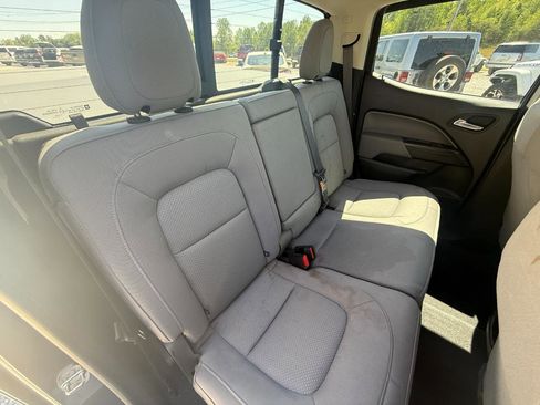 Used 2019 Chevrolet Colorado LT w/ LT Convenience Package image 8