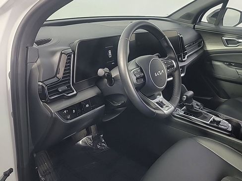 Used 2024 Kia Sportage X-Line w/ X-Line Premium Package AWD/4WD image 17