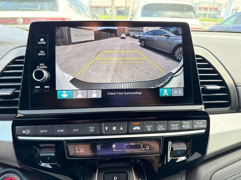 Used 2025 Honda Odyssey Sport-L image 27