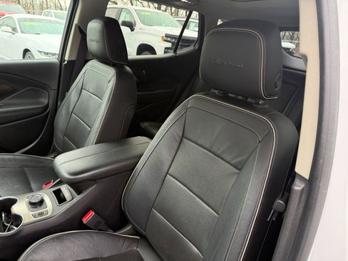 Used 2019 GMC Terrain Denali image 14