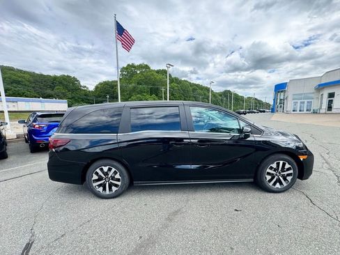 New 2026 Honda Odyssey EX-L image 7