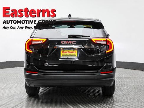 Used 2022 GMC Terrain SLE image 6