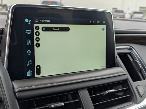 Used 2023 Chevrolet Suburban Premier image 14