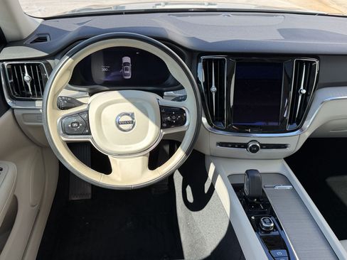 Used 2024 Volvo S60 B5 Plus w/ Climate Package FWD image 29