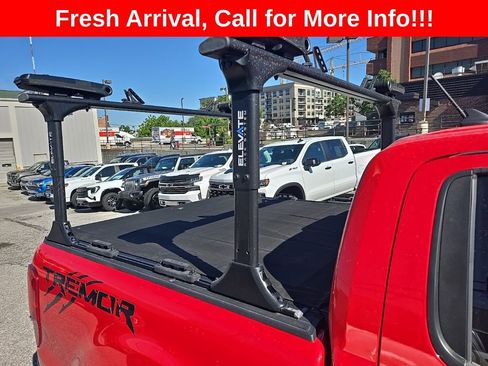 Used 2022 Ford Ranger Lariat w/ Tremor Off-Road Package AWD/4WD image 22