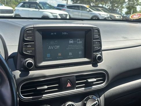 Used 2018 Hyundai Kona SEL FWD image 19