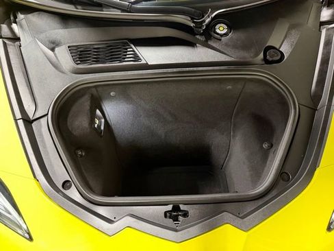 Used 2022 Chevrolet Corvette Stingray Preferred Conv w/ 2LT image 36