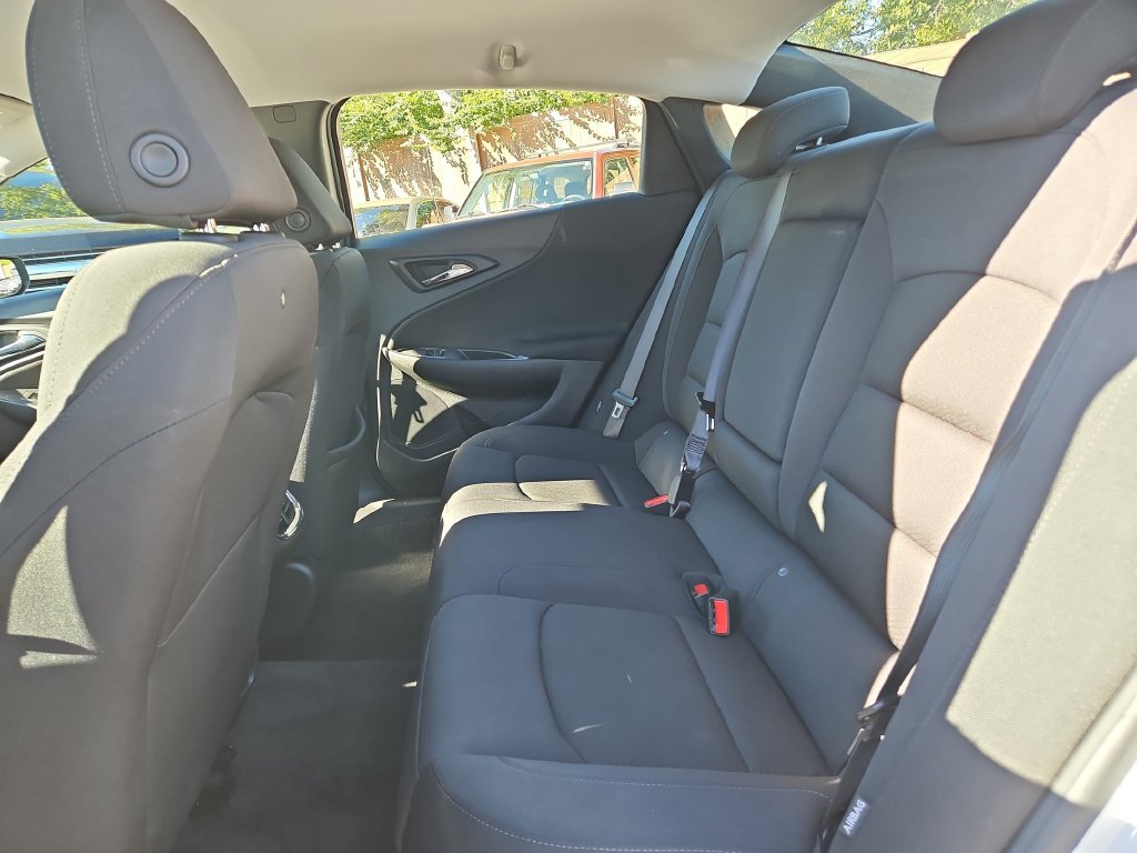 Used 2024 Chevrolet Malibu LT FWD image 16