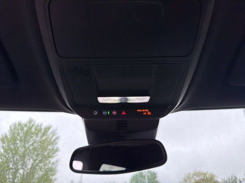 Used 2024 GMC Acadia Elevation w/ Black Edition FWD image 18