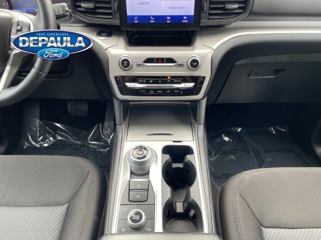 Used 2023 Ford Explorer XLT AWD/4WD image 14