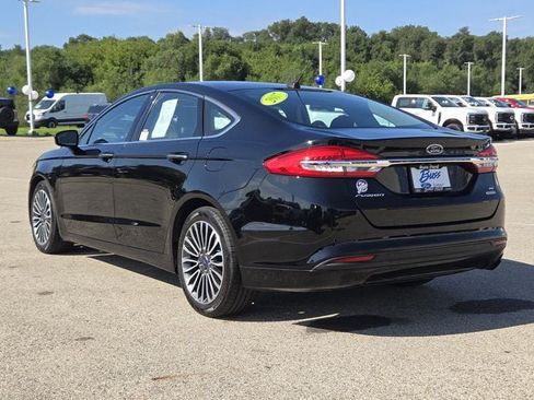 Used 2017 Ford Fusion SE w/ Fusion SE Technology Package FWD image 13