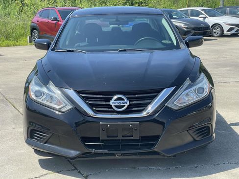 Used 2018 Nissan Altima 2.5 S w/ S Convenience Package FWD image 6