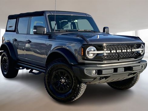 Used 2022 Ford Bronco Wildtrak image 12