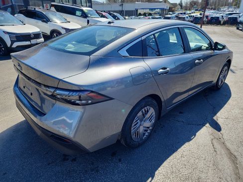 New 2026 Nissan Sentra SV image 8