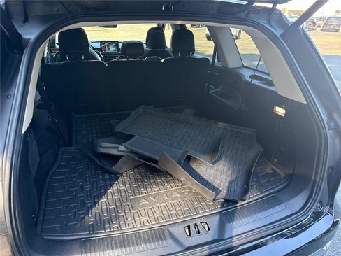 Used 2020 Lincoln Aviator Reserve w/ Equipment Group 201A RWD image 32