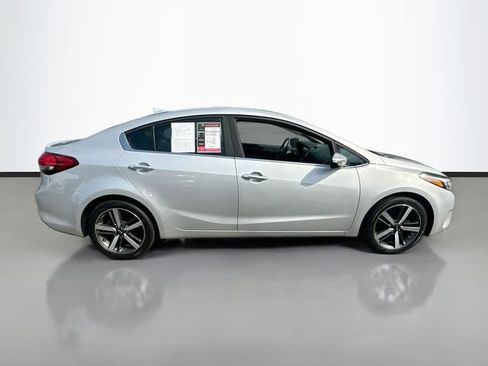 Used 2018 Kia Forte EX FWD image 5