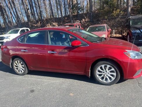 Used 2018 Nissan Sentra SV image 4