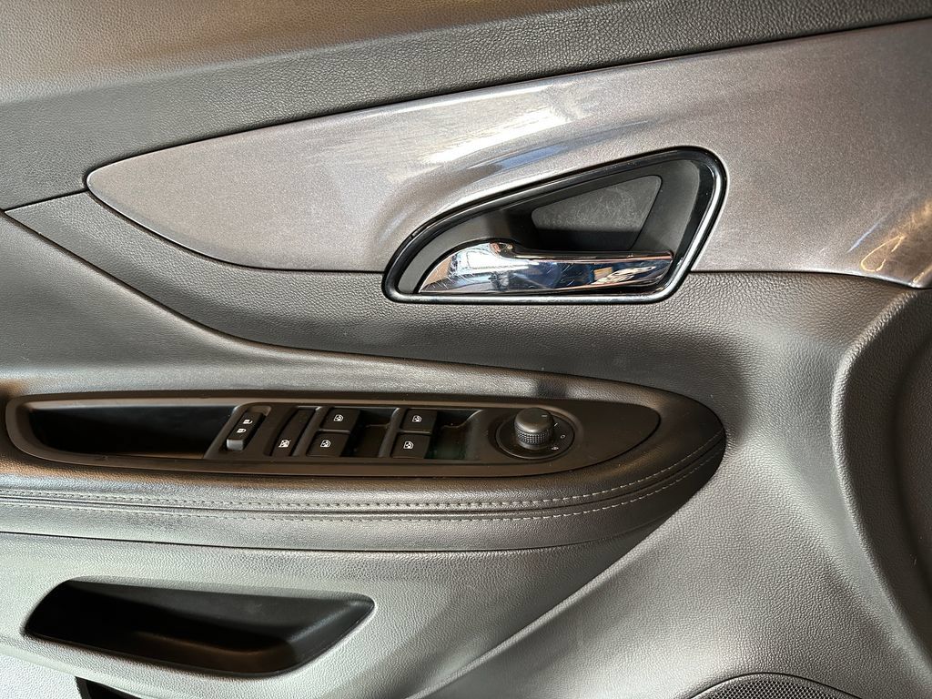 Used 2019 Buick Encore Preferred w/ Safety Package AWD/4WD image 19