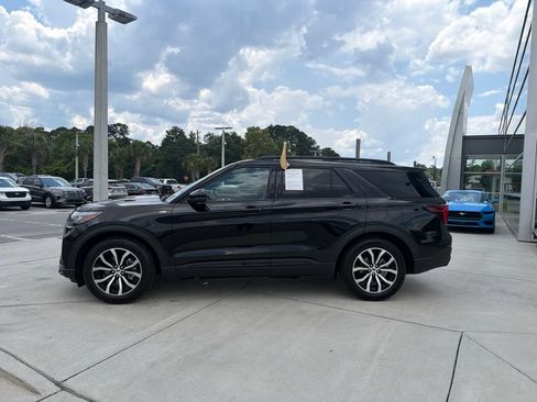 Certified 2026 Ford Explorer ST-Line RWD image 5