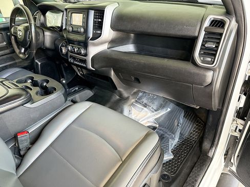Used 2021 RAM 2500 Tradesman w/ Chrome Appearance Group image 30