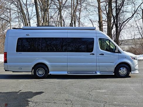 Used 2020 Mercedes-Benz Sprinter 3500 w/ Windows All Around Package image 2
