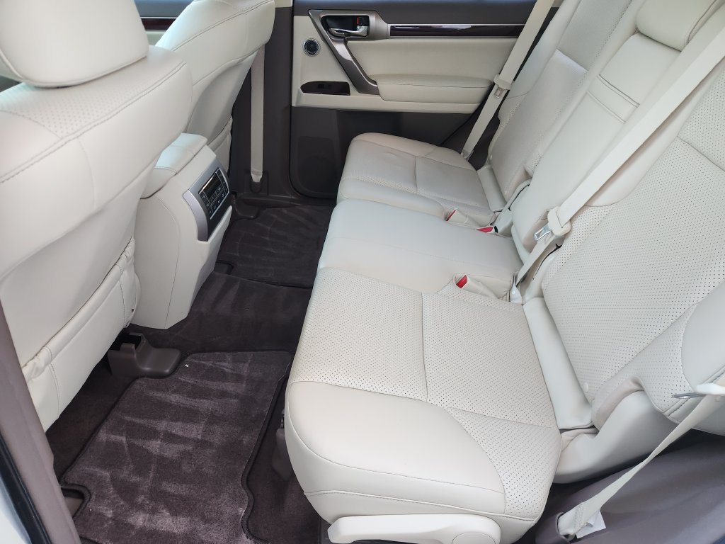 Used 2015 Lexus GX 460 Luxury AWD/4WD image 31