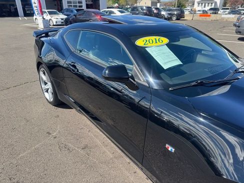 Used 2016 Chevrolet Camaro SS RWD image 9