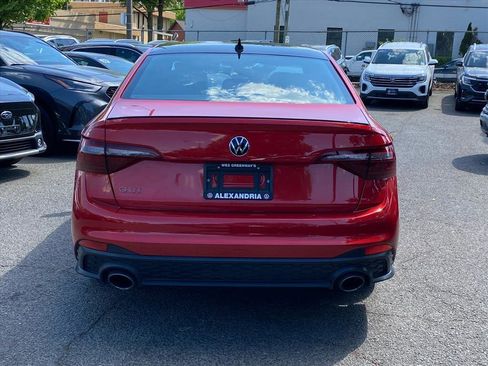 Used 2024 Volkswagen Jetta GLI Autobahn FWD image 2