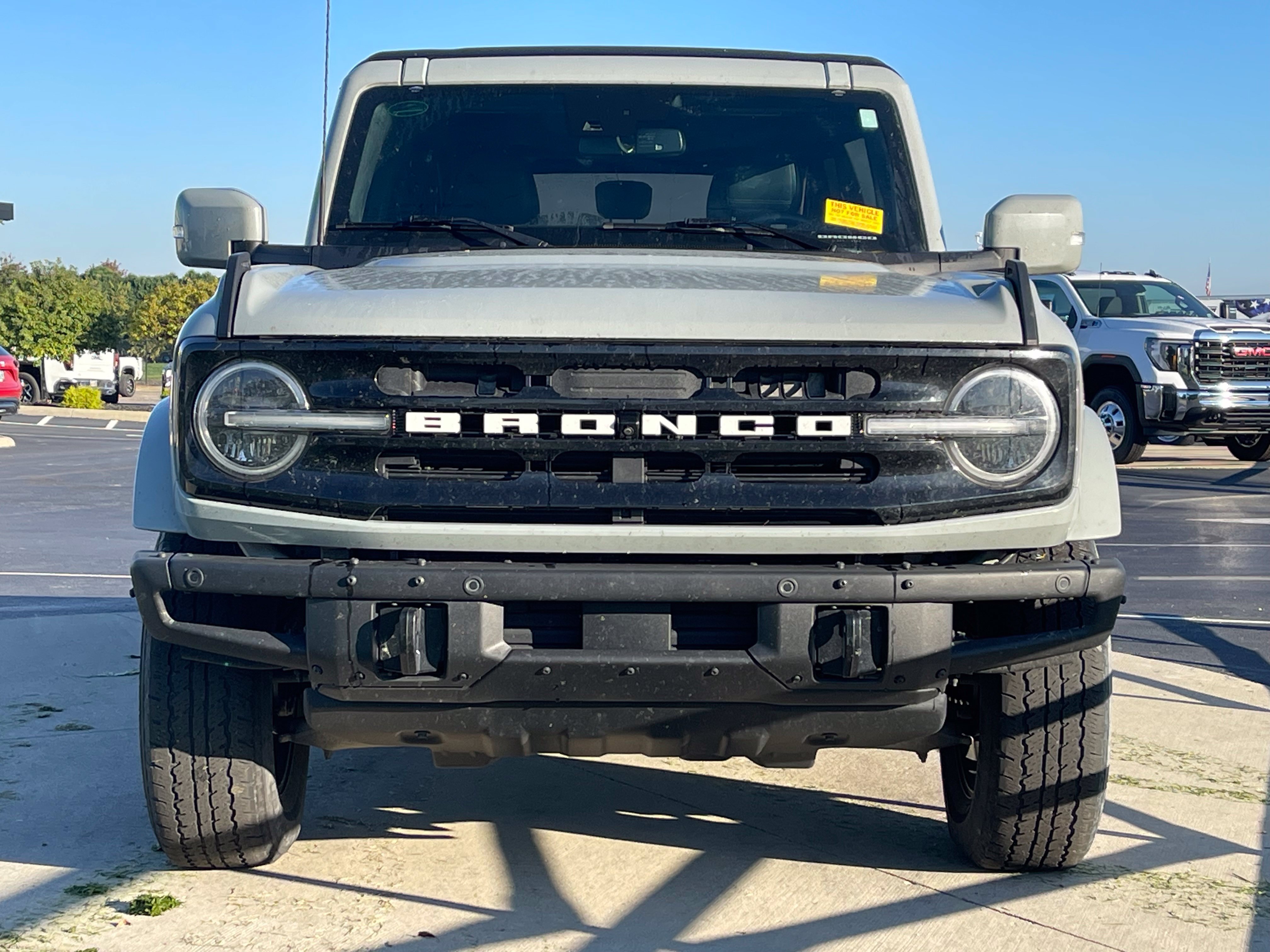 Used 2022 Ford Bronco Outer Banks AWD/4WD image 2