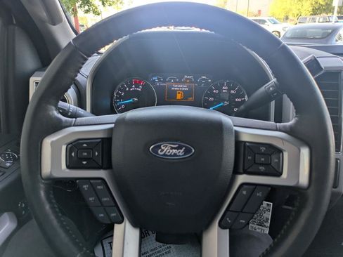 Used 2019 Ford F350 Lariat AWD/4WD image 7