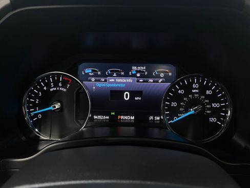 Used 2021 Ford Expedition XLT image 19