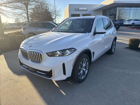 New 2026 BMW X5 xDrive40i image 1