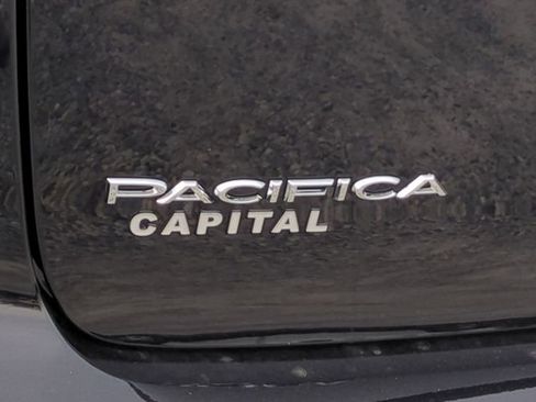 New 2026 Chrysler Pacifica Select image 36