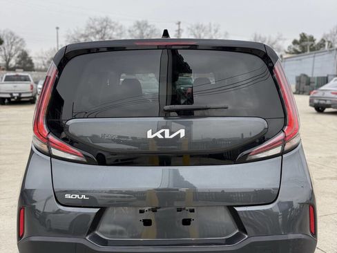 Used 2024 Kia Soul LX w/ Option Group 015 image 5