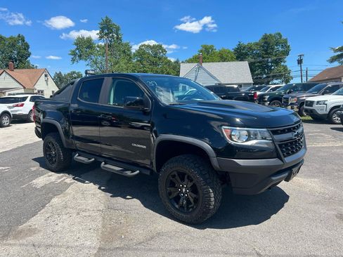 Used 2019 Chevrolet Colorado ZR2 w/ ZR2 Midnight Special Edition AWD/4WD image 3