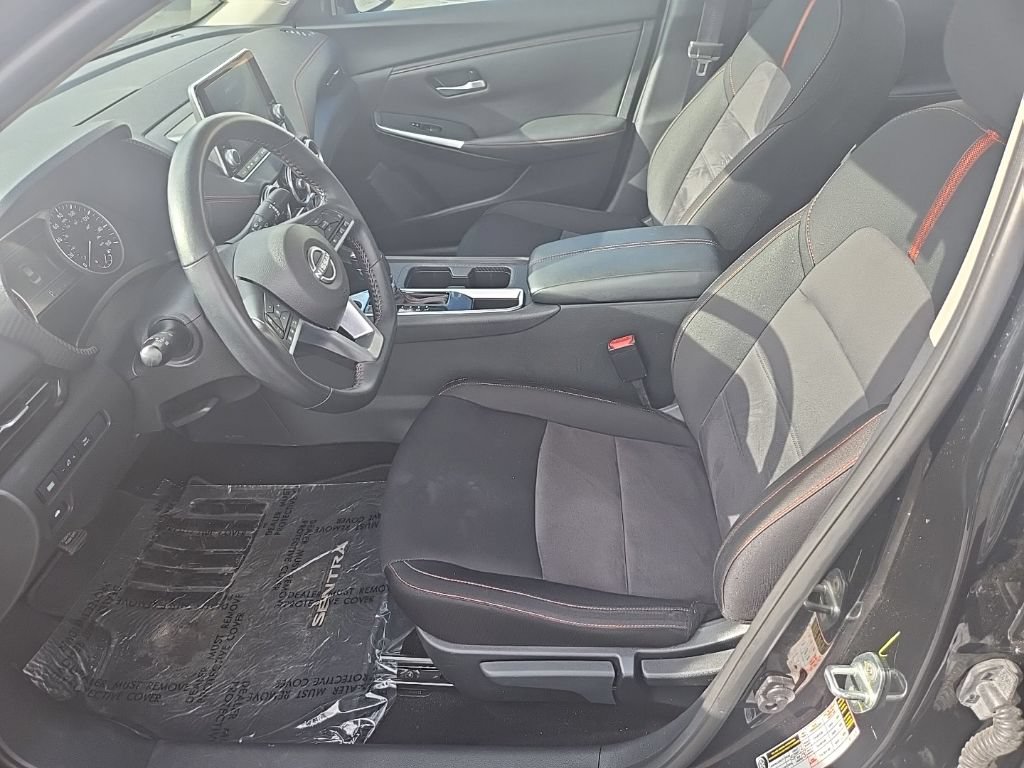 Used 2025 Nissan Sentra SR FWD image 12