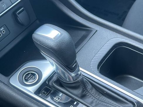 Used 2022 Nissan Sentra SV image 21