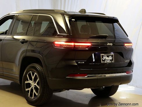 Used 2024 Jeep Grand Cherokee Limited image 8