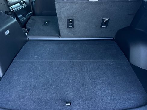 Used 2025 GMC Terrain Elevation FWD image 15