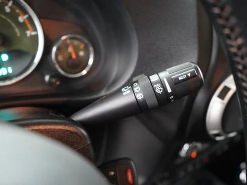 Used 2011 Jeep Wrangler Sahara w/ Dual Top Group image 20