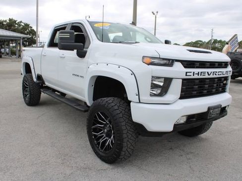 Used 2022 Chevrolet Silverado 2500 LT w/ Convenience Package image 14