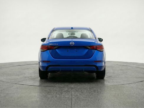 Used 2025 Nissan Sentra SV image 7