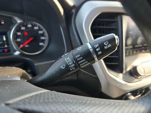 Used 2023 GMC Acadia SLE w/ Driver Convenience Package image 19